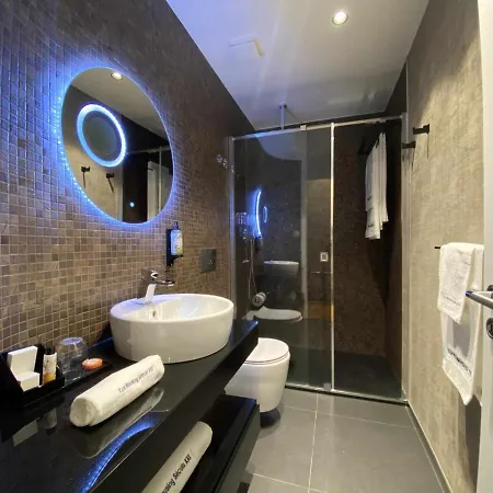 Lux Housing Seculo XXI Alojamento Premium F *