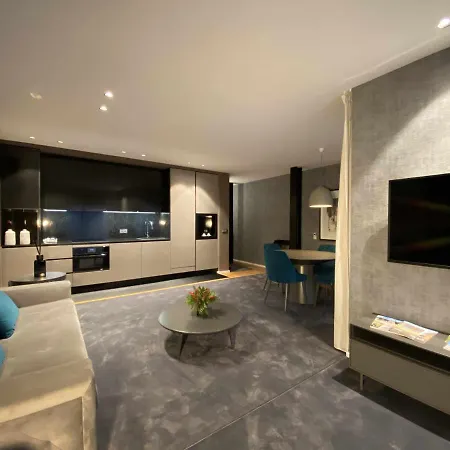 Lux Housing Seculo XXI Alojamento Premium F *