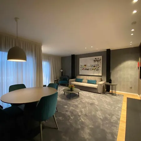 Lux Housing Seculo XXI Alojamento Premium F * Braga